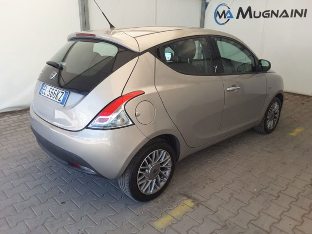 Lancia Ypsilon usata a Firenze (13)