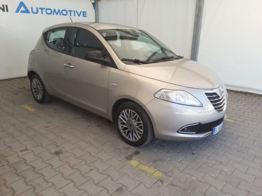 Lancia Ypsilon usata a Firenze (3)