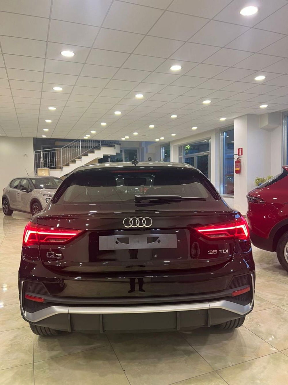 Audi Q3 Sportback nuova a Napoli (4)