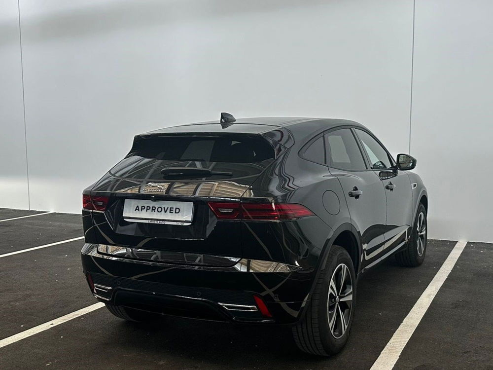 Jaguar E-Pace usata a Milano (2)