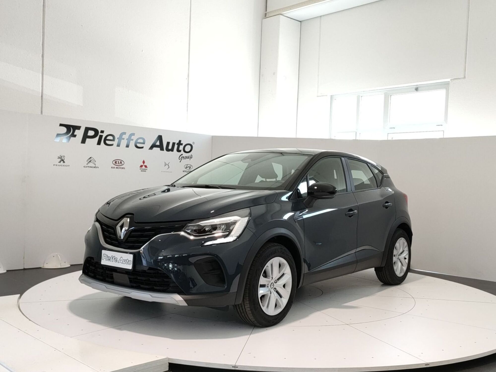 Renault Captur Full Hybrid E-Tech 145 CV Equilibre nuova a L&#039;Aquila