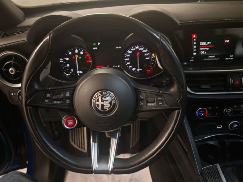 Alfa Romeo Stelvio usata a Torino (10)