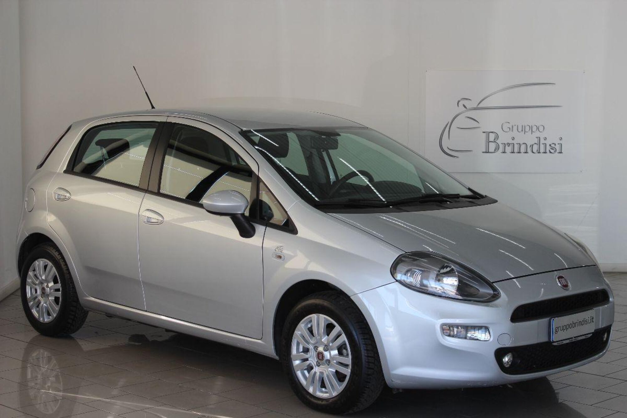 Fiat Punto 1.3 MJT II S&amp;S 85 CV 5 porte ECO Lounge  del 2015 usata a Potenza