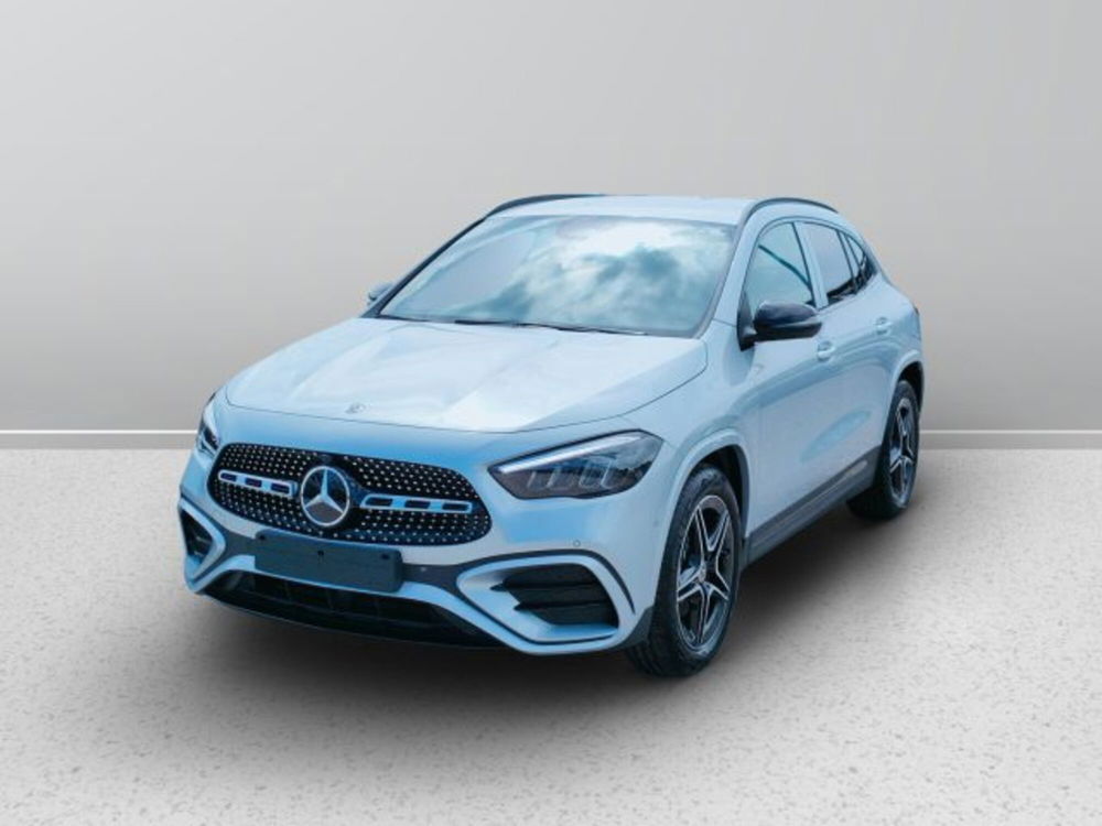 Mercedes-Benz GLA SUV nuova a Teramo