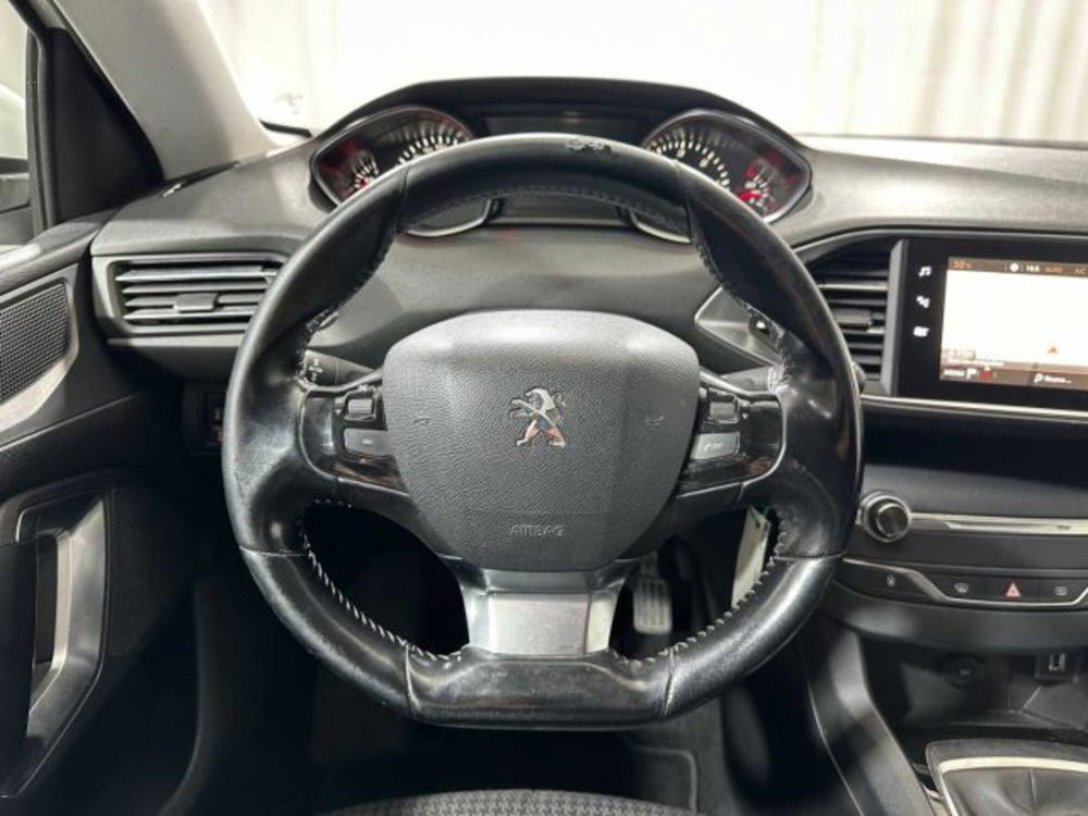 Peugeot 308 SW usata a Sondrio (14)