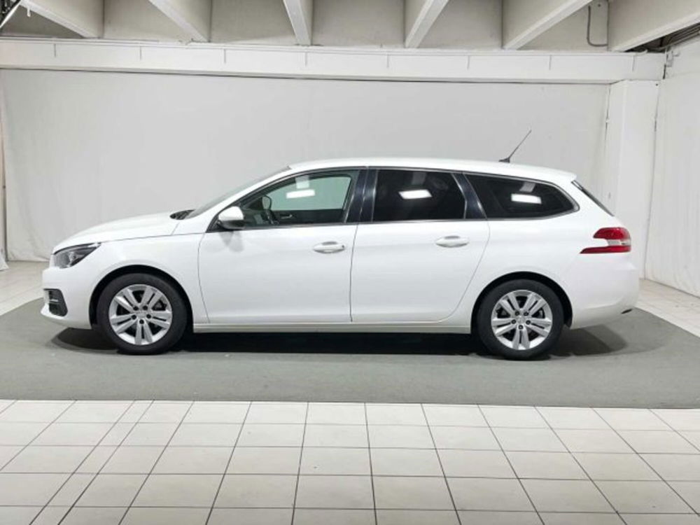 Peugeot 308 SW usata a Sondrio (4)