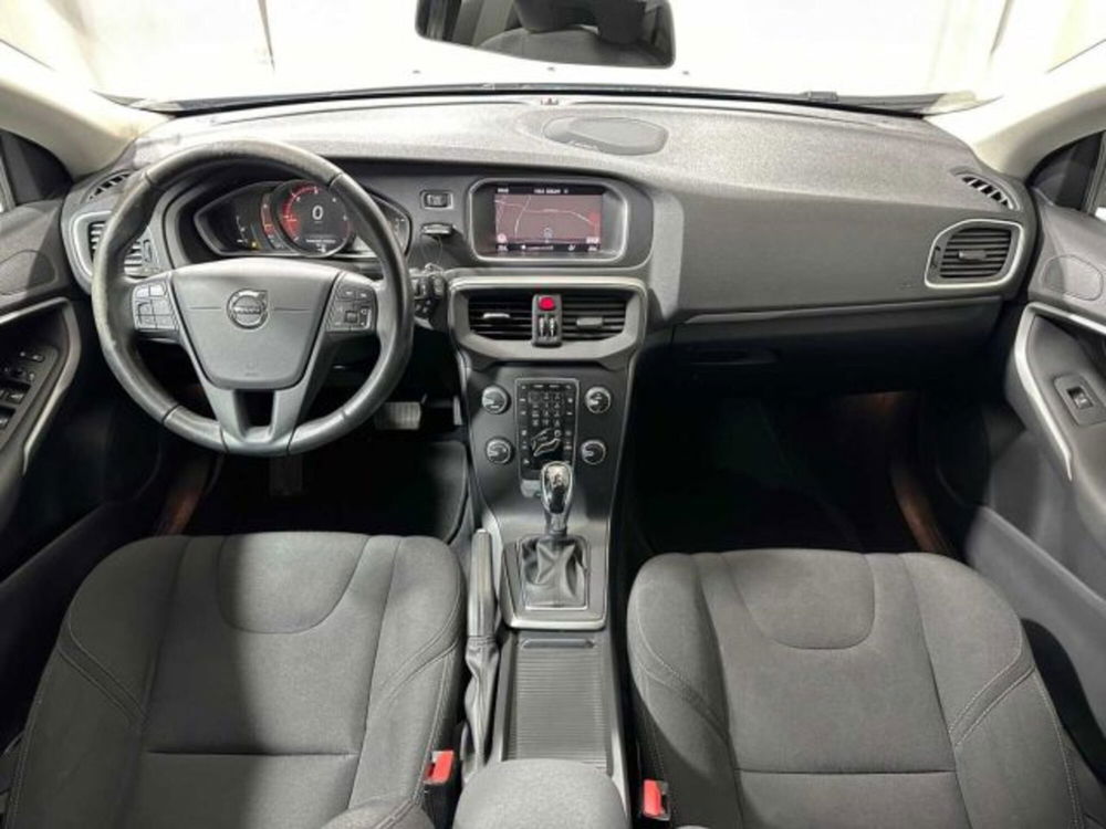 Volvo V40 usata a Sondrio (12)