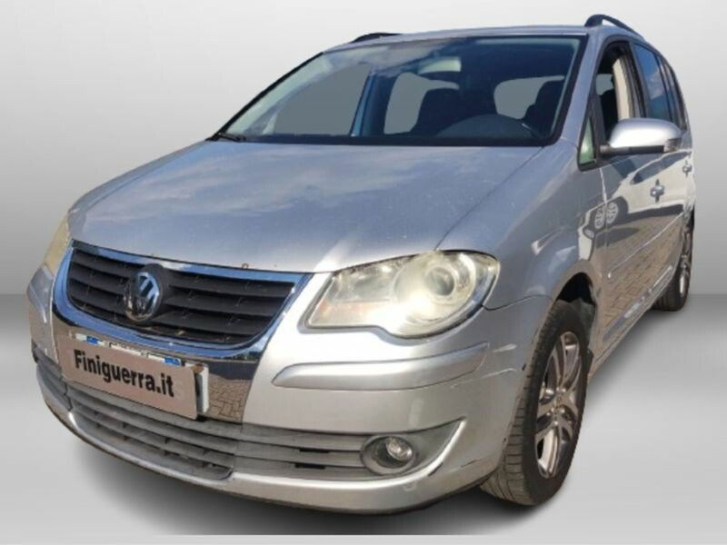 Volkswagen Touran Trendline Bifuel G  del 2007 usata a Poggiridenti