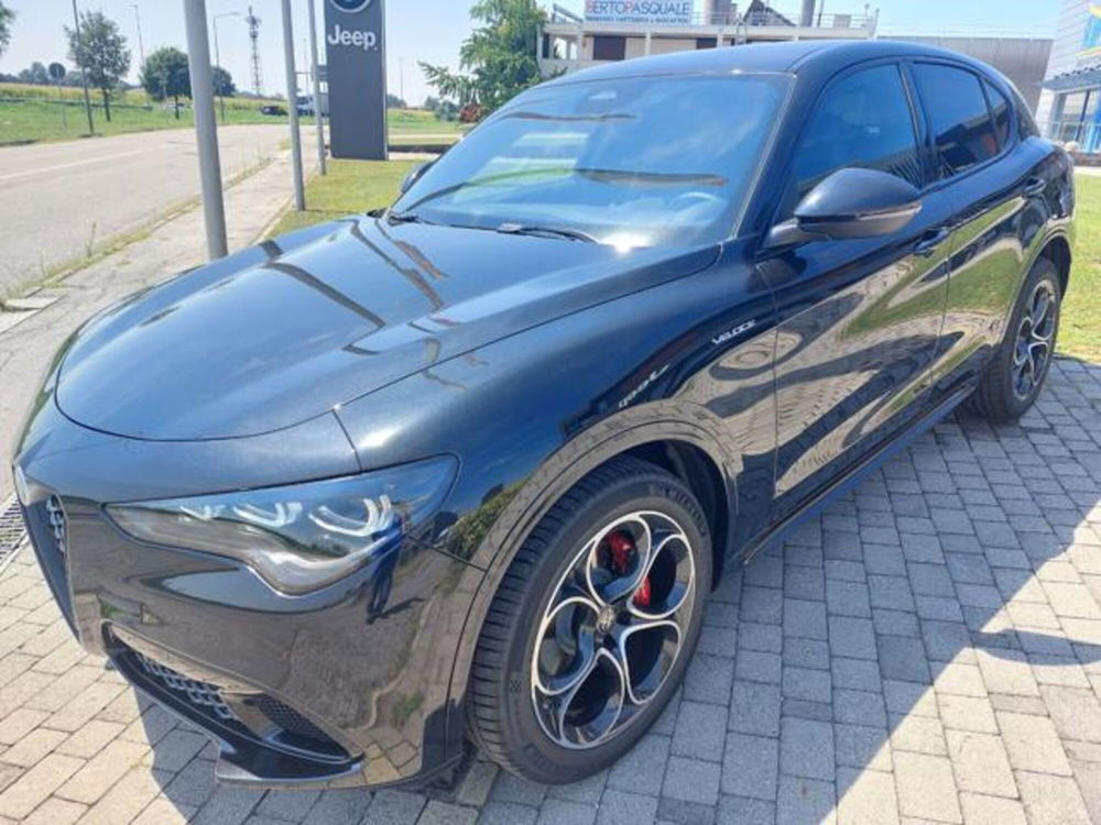 Alfa Romeo Stelvio nuova a Padova (2)