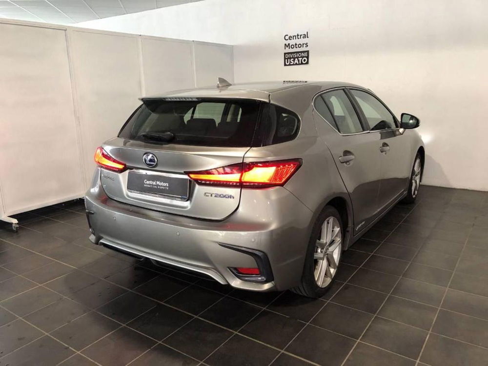 Lexus CT usata a Torino (4)