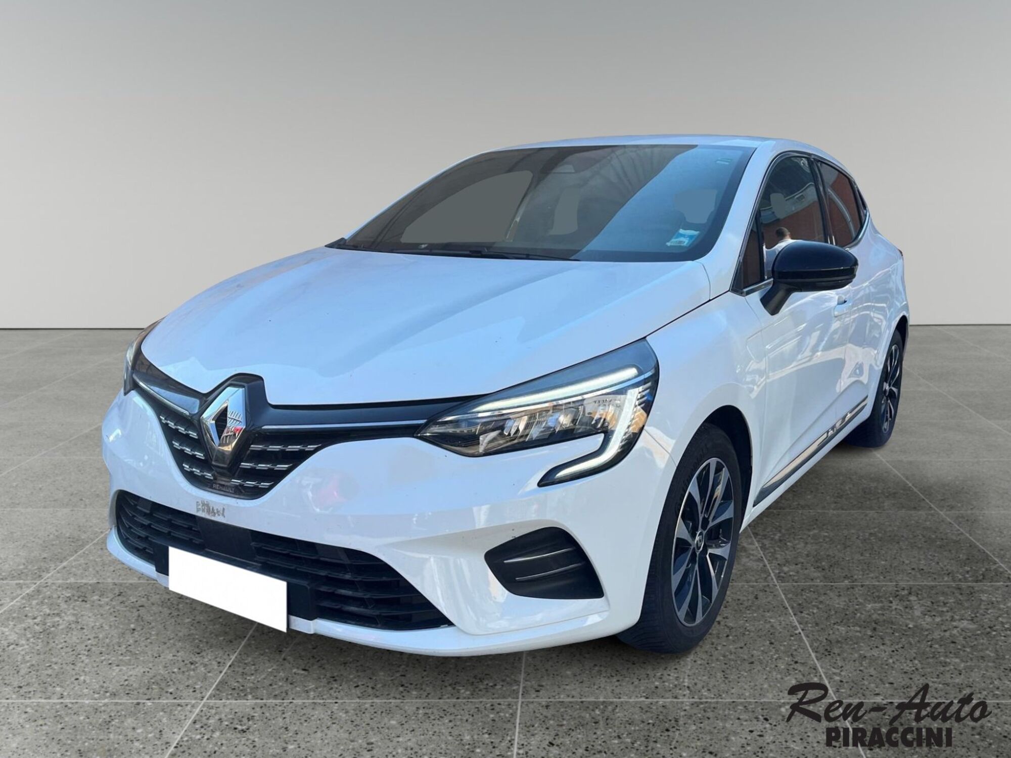 Renault Clio TCe 90 CV 5 porte Techno  del 2023 usata a Rimini