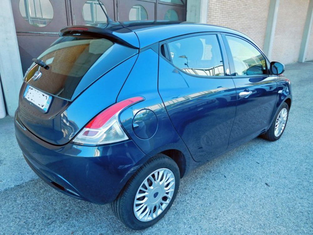 Lancia Ypsilon usata a Rimini (3)