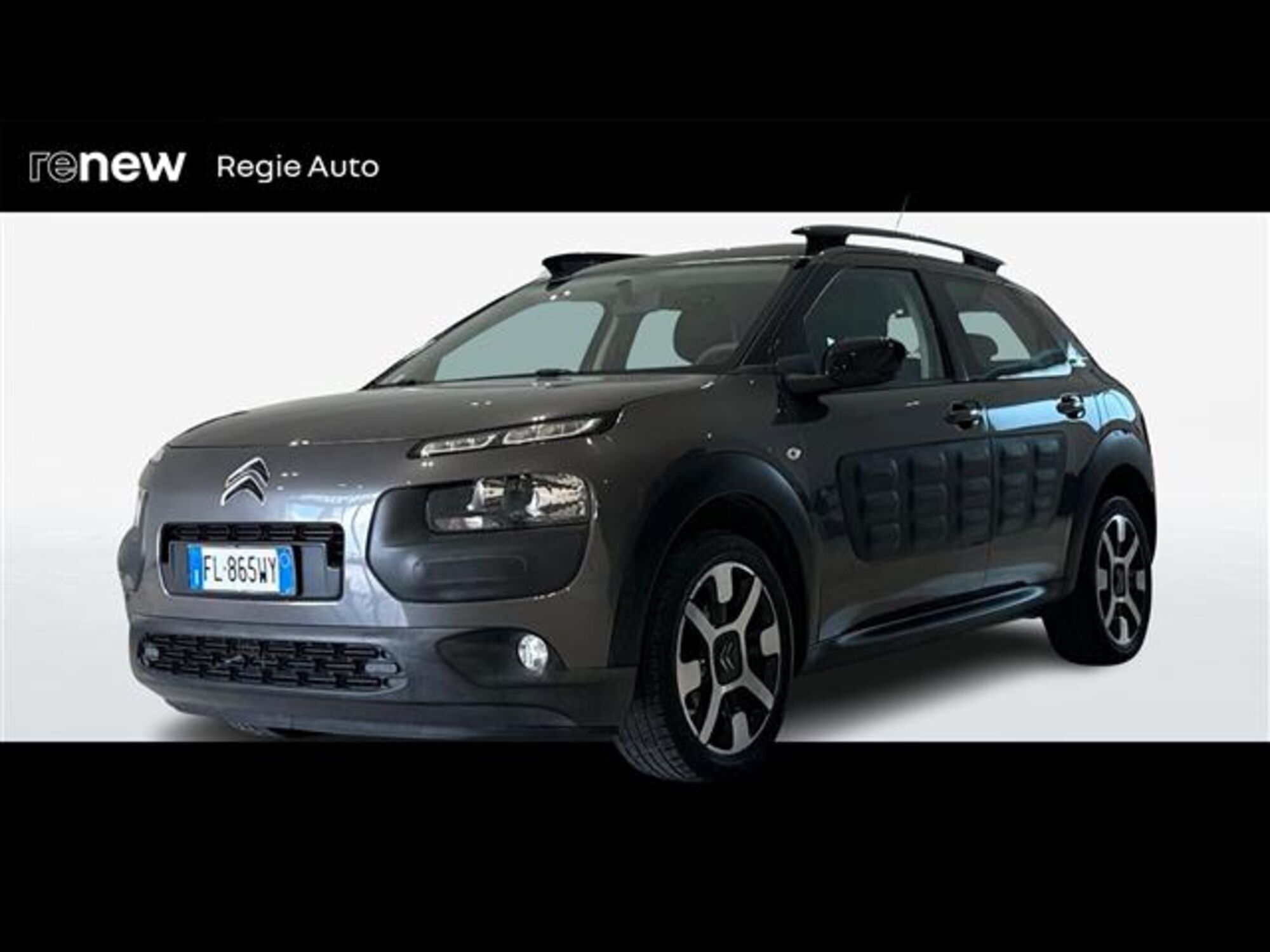 Citroen C4 Cactus BlueHDi 100 Shine del 2017 usata a Viterbo