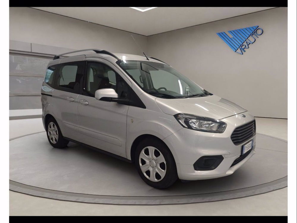 Ford Tourneo Courier usata a Catania (11)