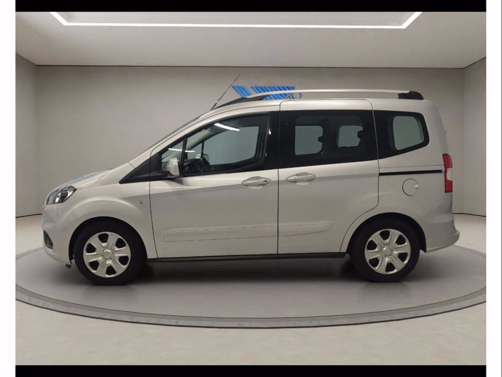 Ford Tourneo Courier usata a Catania (3)