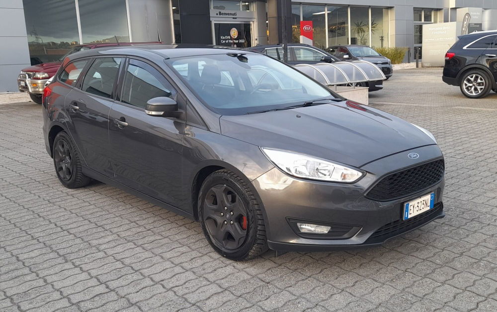 Ford Focus Station Wagon usata a Cosenza (3)