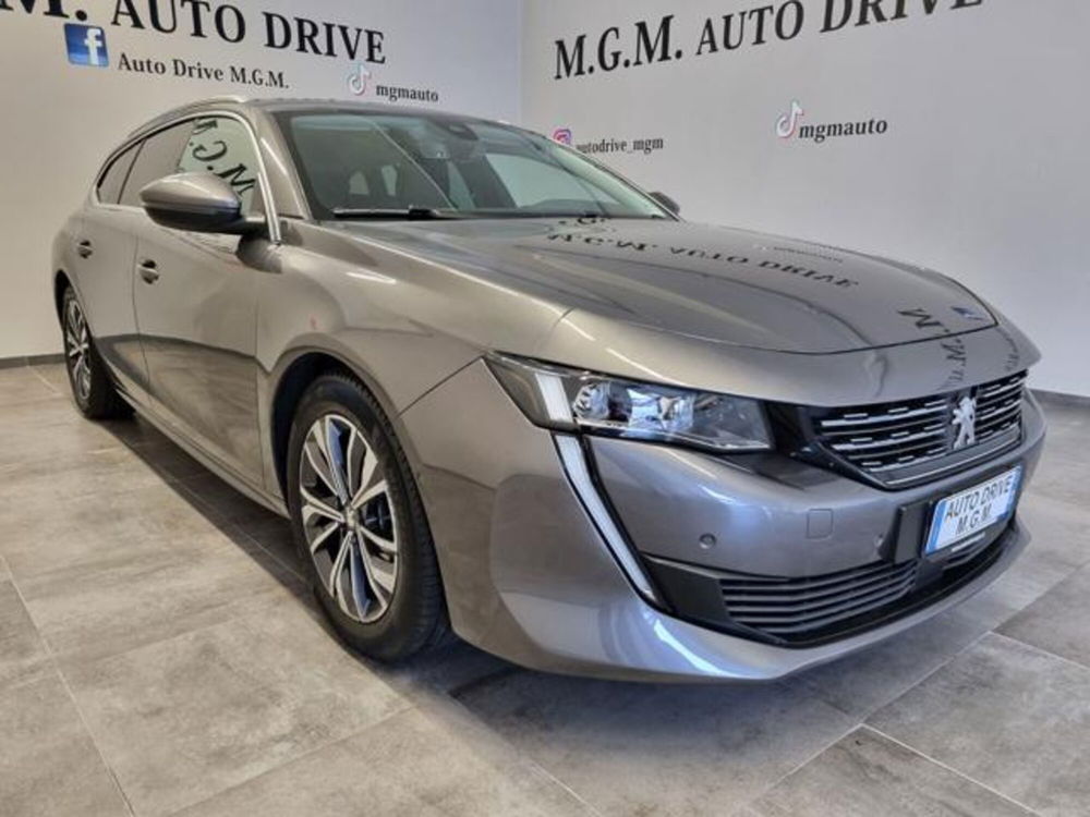 Peugeot 508 SW usata a Como (18)