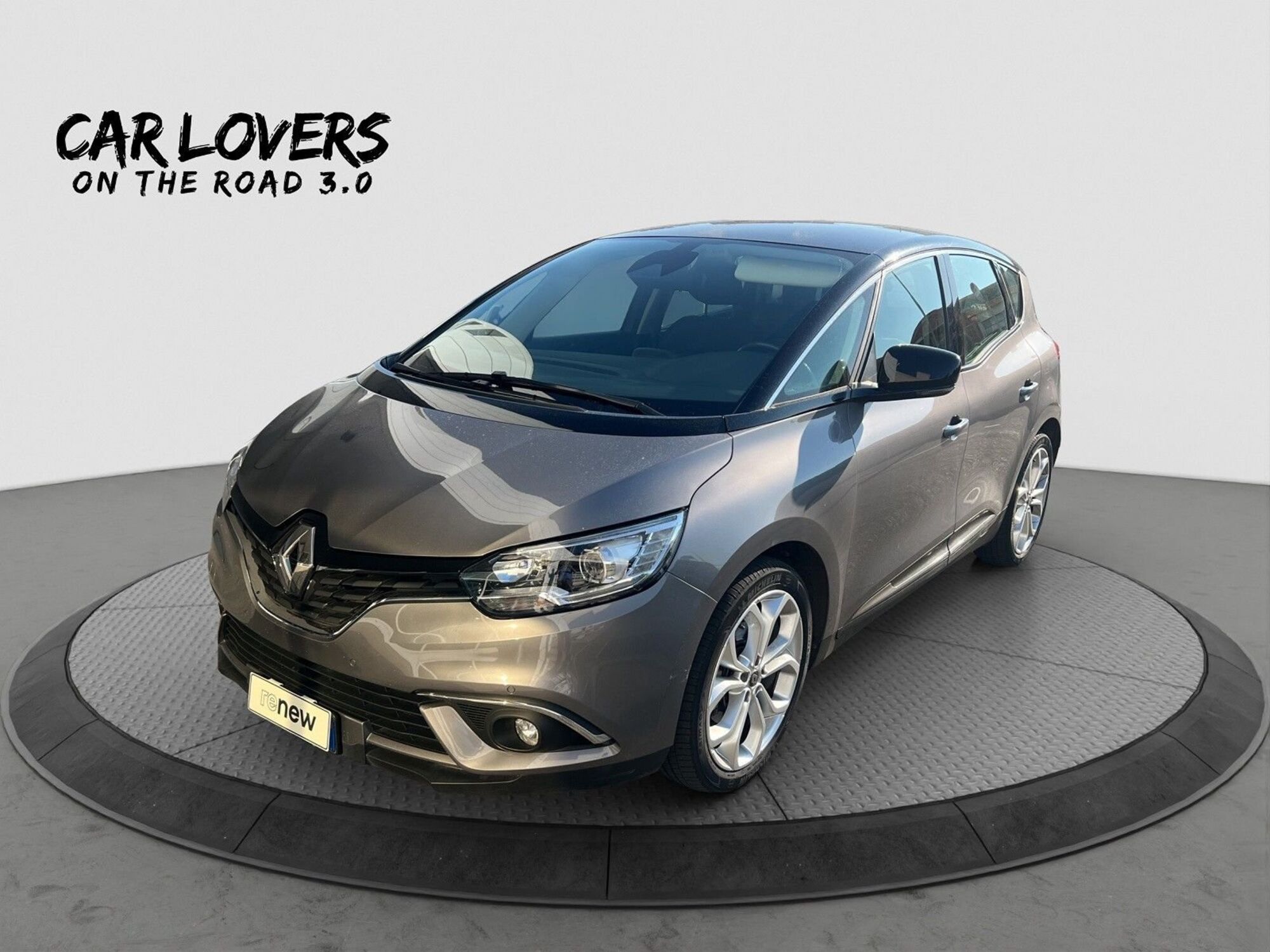 Renault Grand Sc&eacute;nic 1.3 tce Sport Edition2 140cv edc fap my19 del 2020 usata a Roma