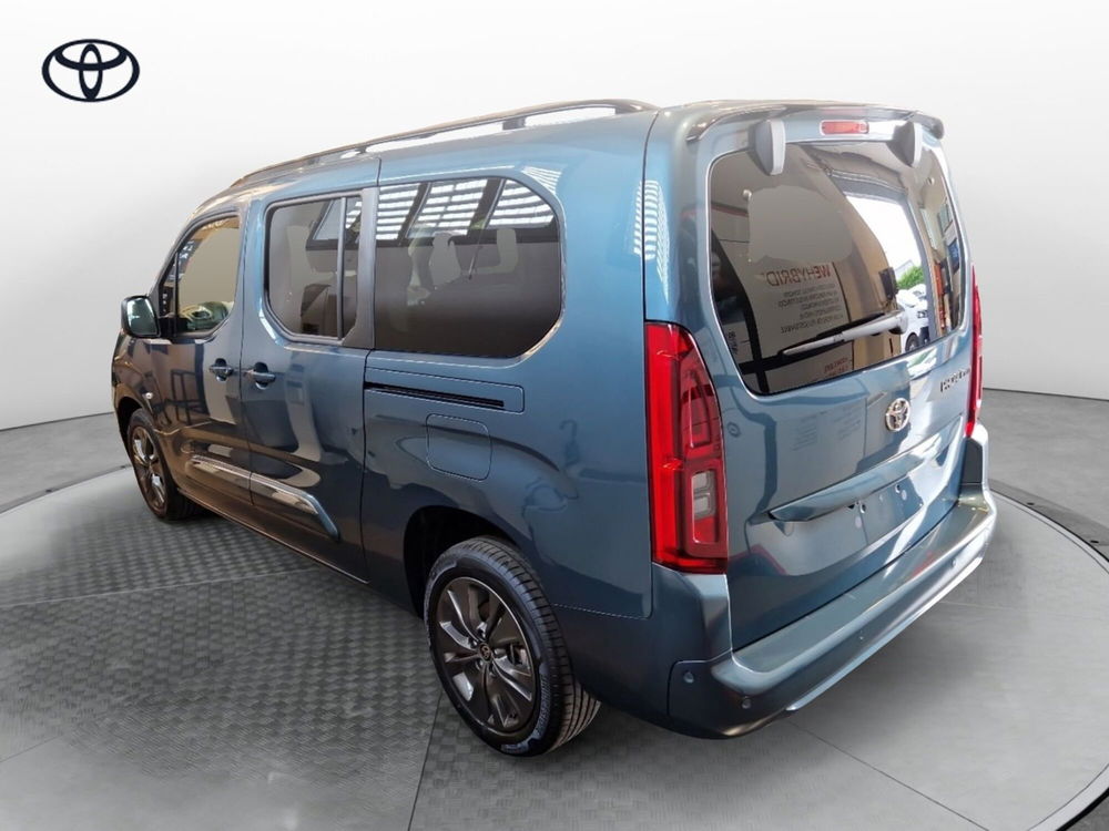 Toyota Proace City Verso nuova a Cremona (9)