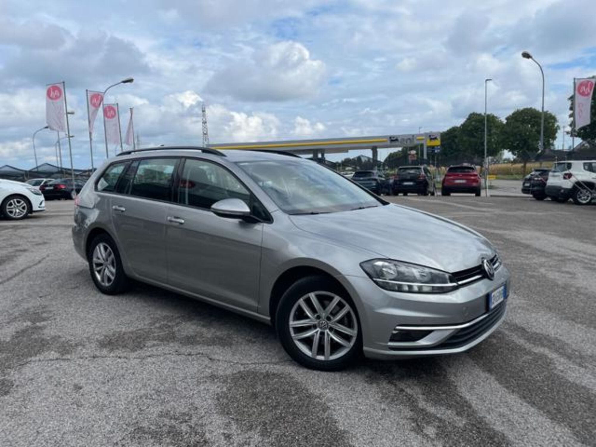 Volkswagen Golf Variant 1.6 TDI 115 CV Business BlueMotion Technology  del 2020 usata a Maniago