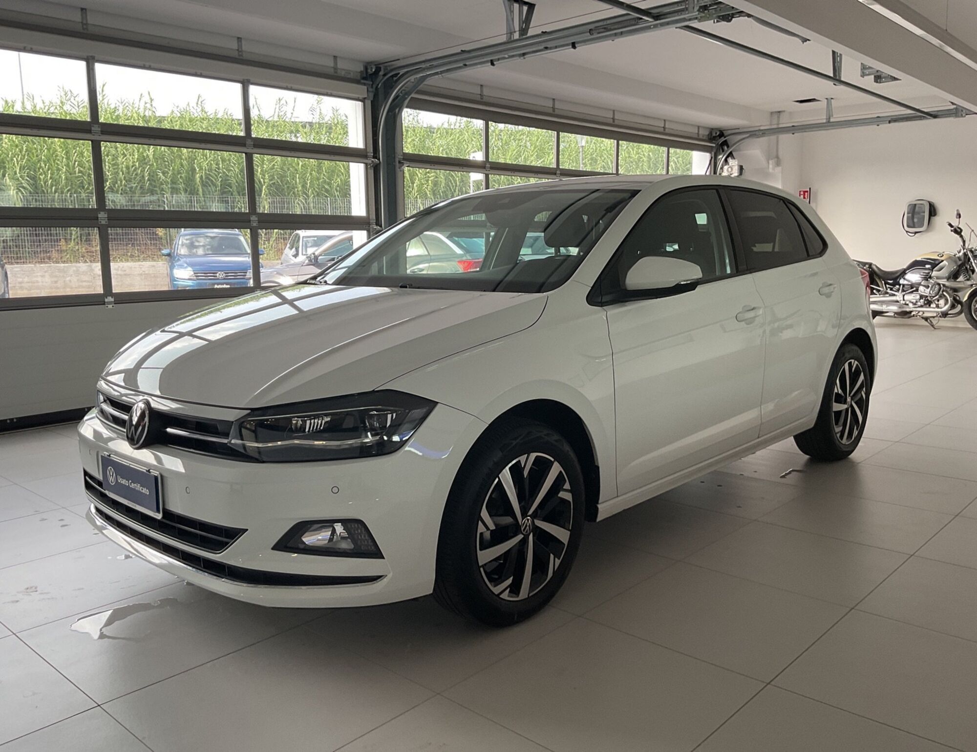 Volkswagen Polo 1.0 TGI 5p. Highline BlueMotion Technology  del 2021 usata a Salerno