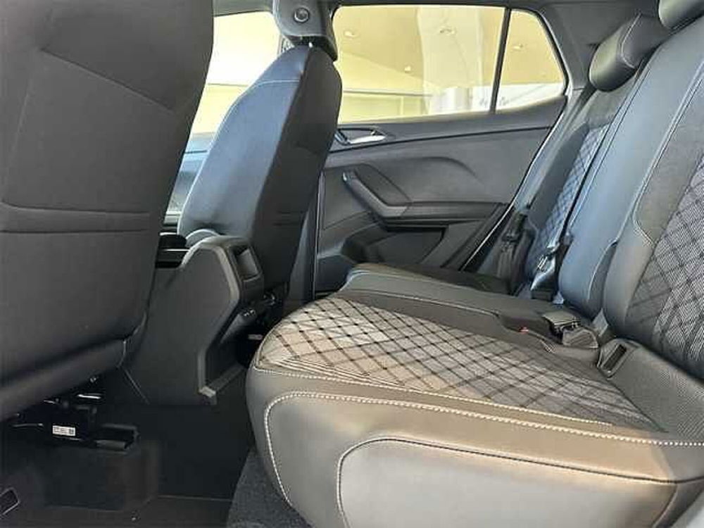 Volkswagen T-Cross nuova a Cosenza (8)