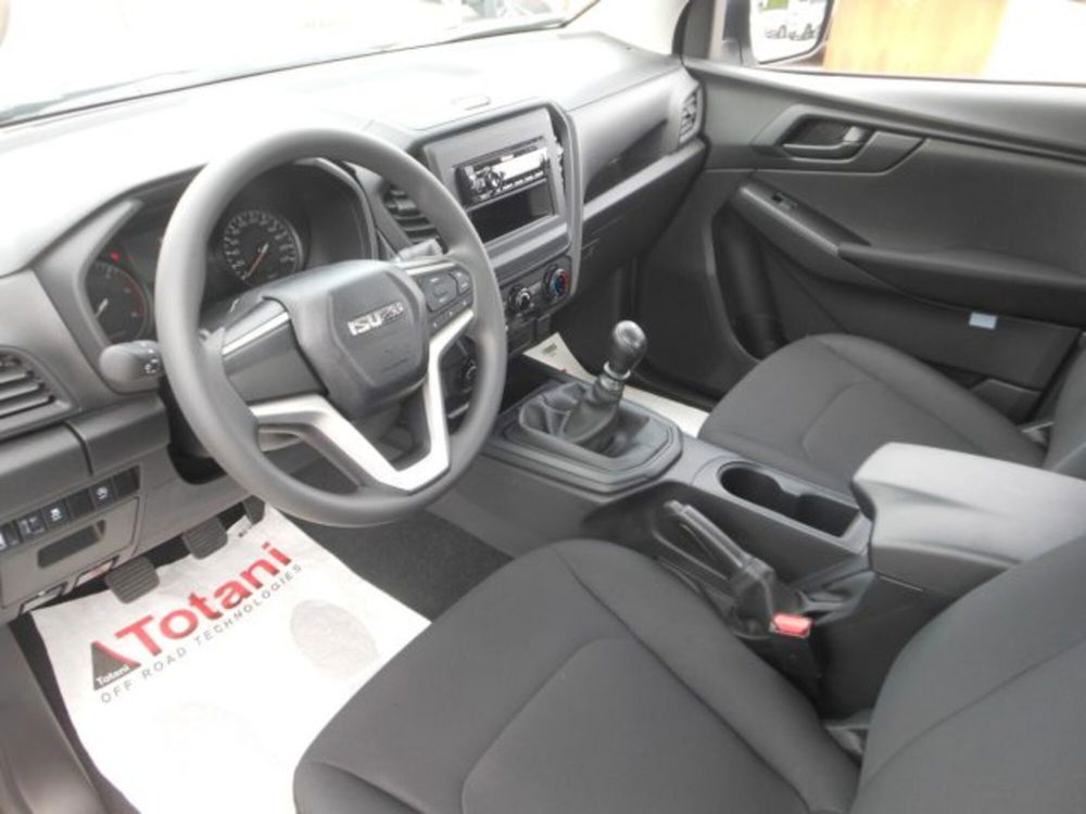 Isuzu D-Max Pick-up nuova a L'Aquila (20)