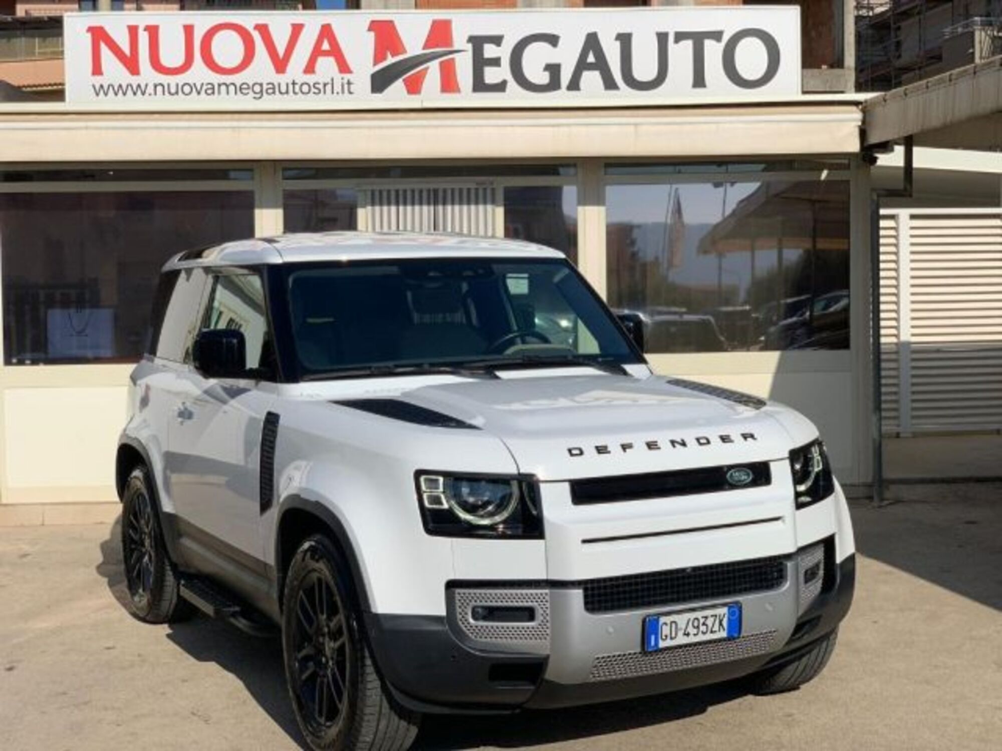 Land Rover Defender 90 3.0D I6 200 CV AWD Auto HSE del 2021 usata a Alcamo