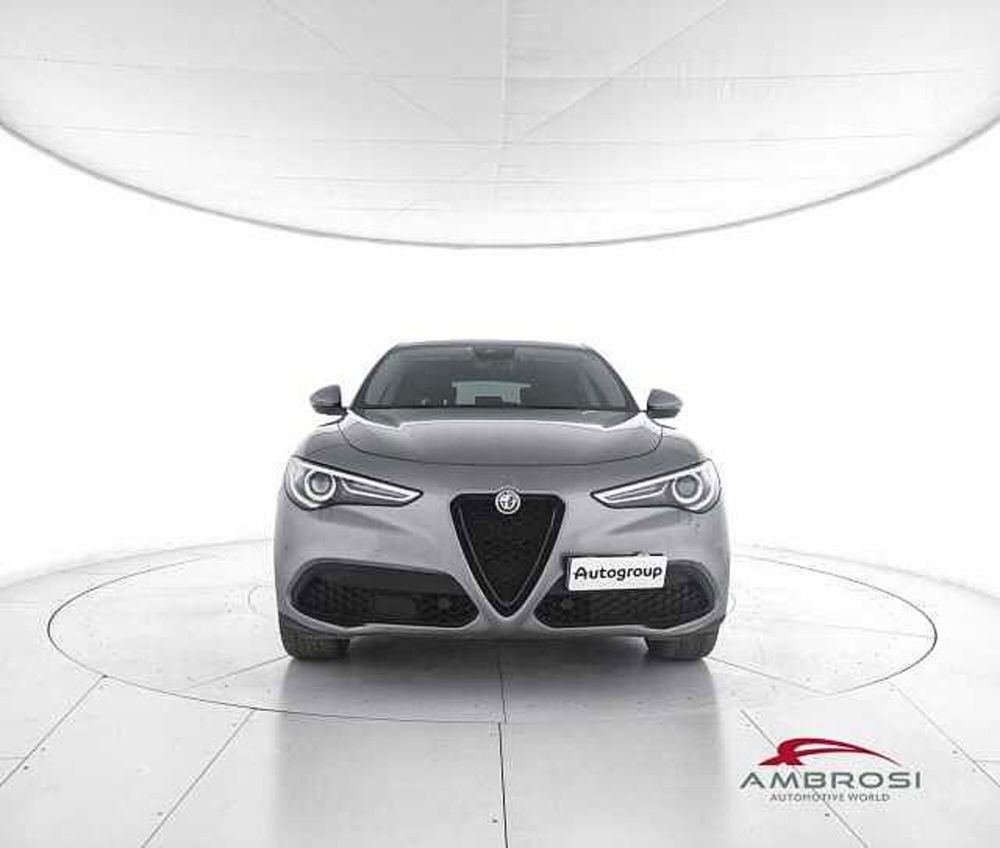 Alfa Romeo Stelvio usata a Perugia (5)