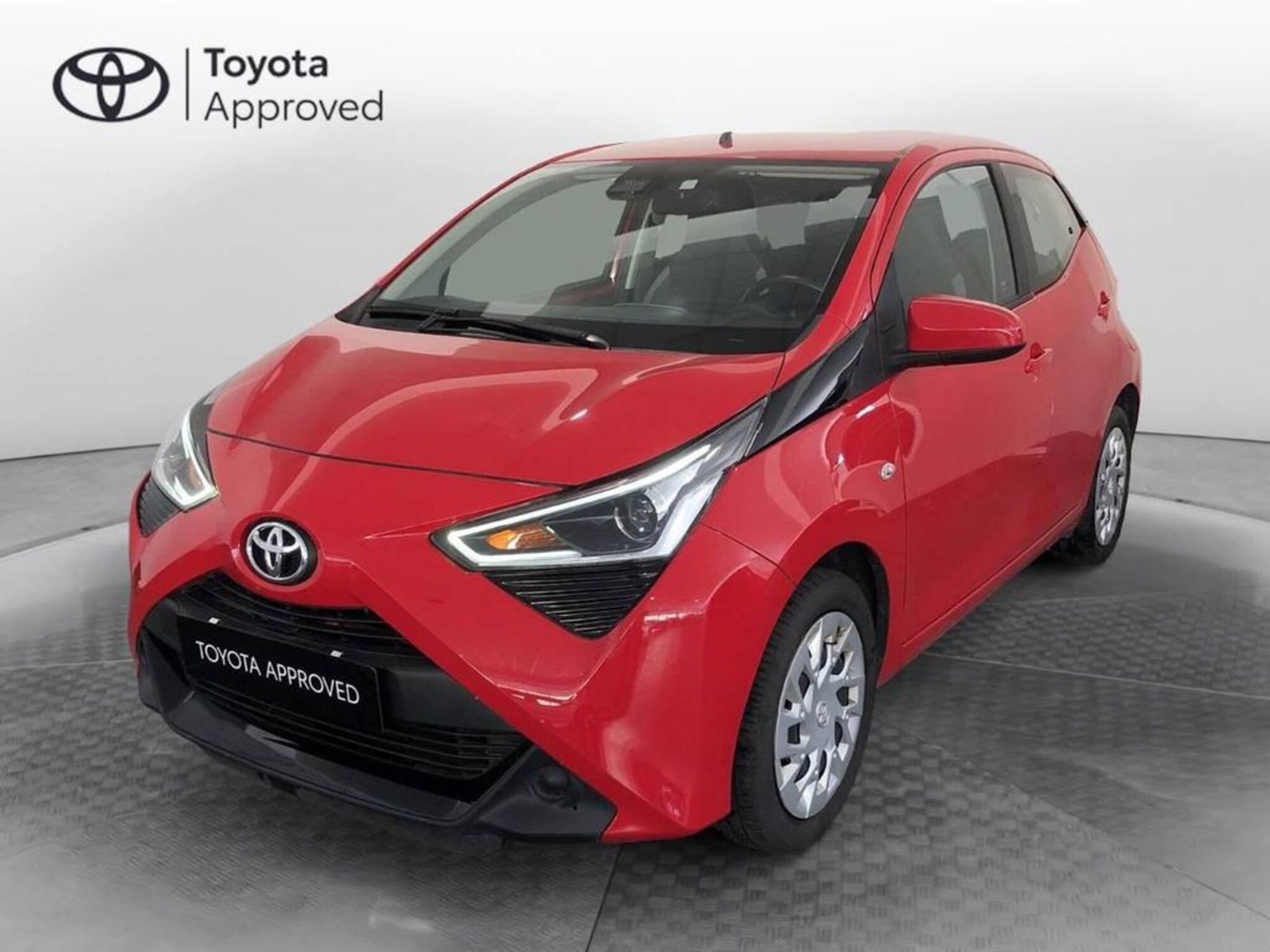 Toyota Aygo 1.0 VVT-i 72 CV 5 porte x-play MMT  del 2020 usata a Torino