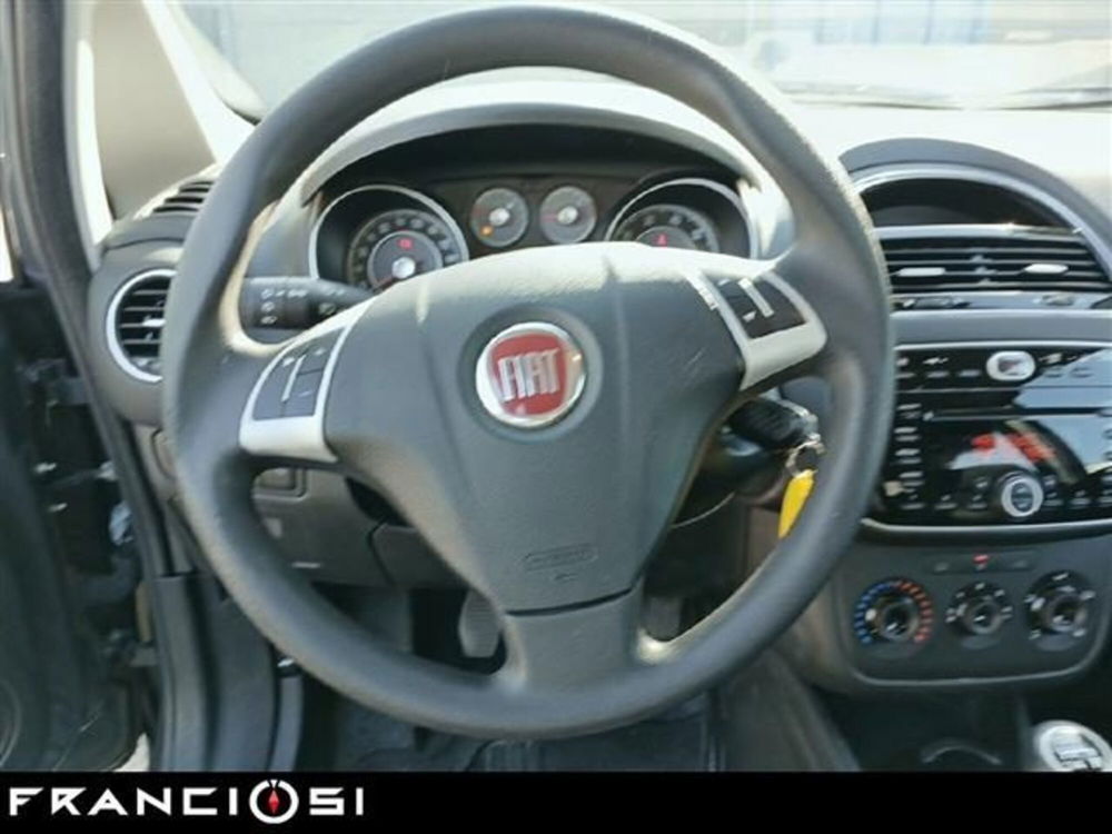 Fiat Punto usata a Modena (9)