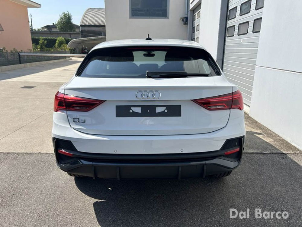 Audi Q3 Sportback nuova a Verona (6)