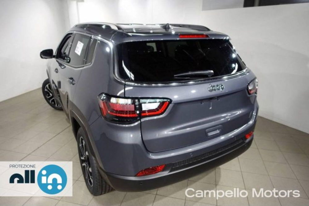 Jeep Compass nuova a Venezia (3)