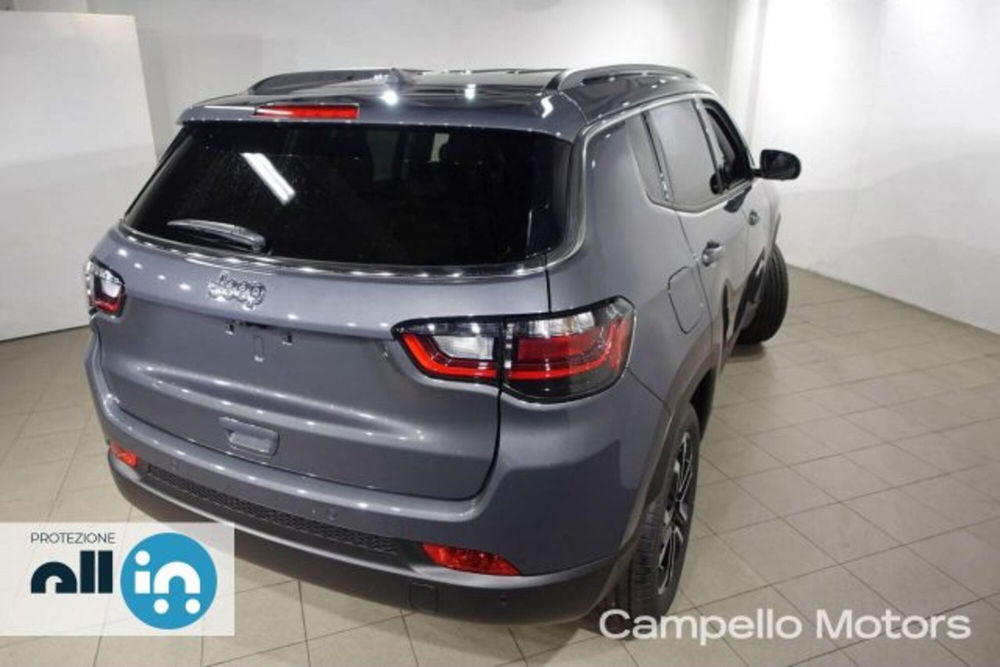 Jeep Compass nuova a Venezia (4)