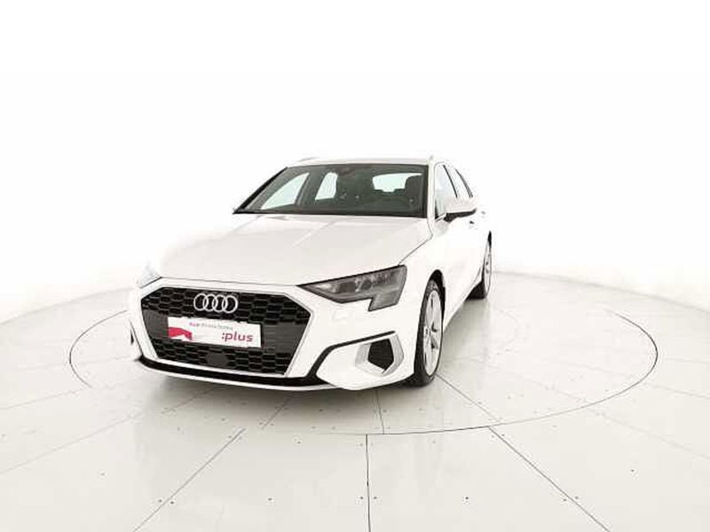 Audi A3 Sportback 35 1.5 tfsi mhev Business Advanced s-tronic del 2021 usata a San Giovanni Teatino