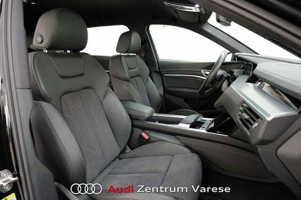 Audi Q8 Sportback usata a Varese (7)