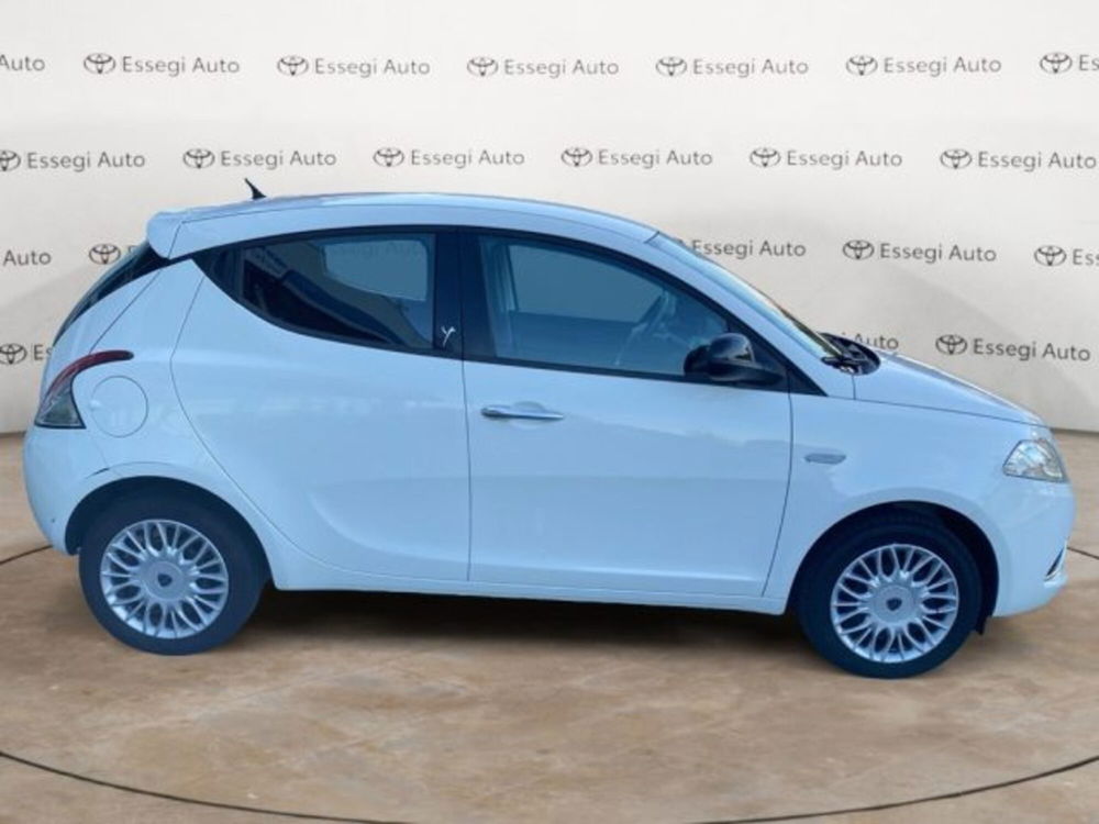 Lancia Ypsilon usata a Vercelli (13)