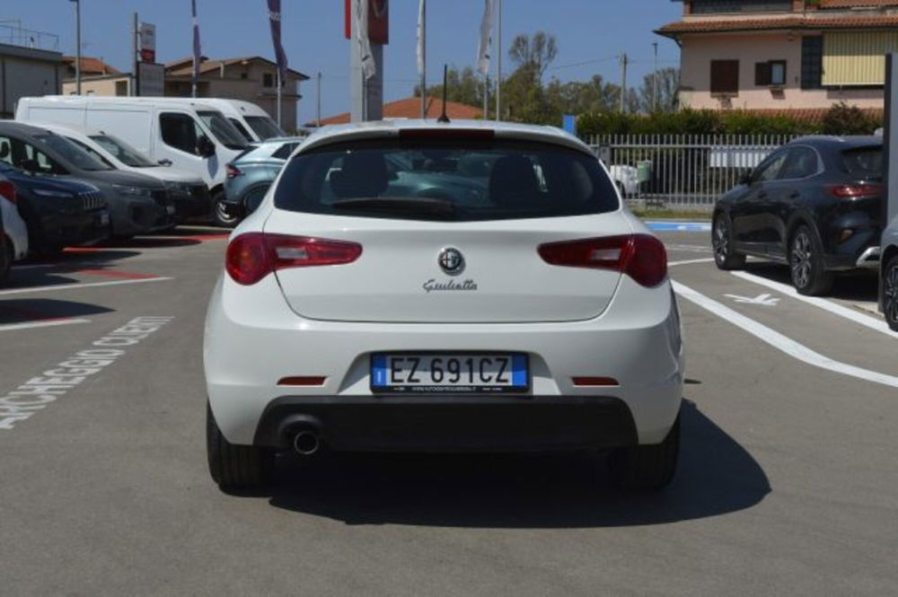 Alfa Romeo Giulietta usata a Latina (6)