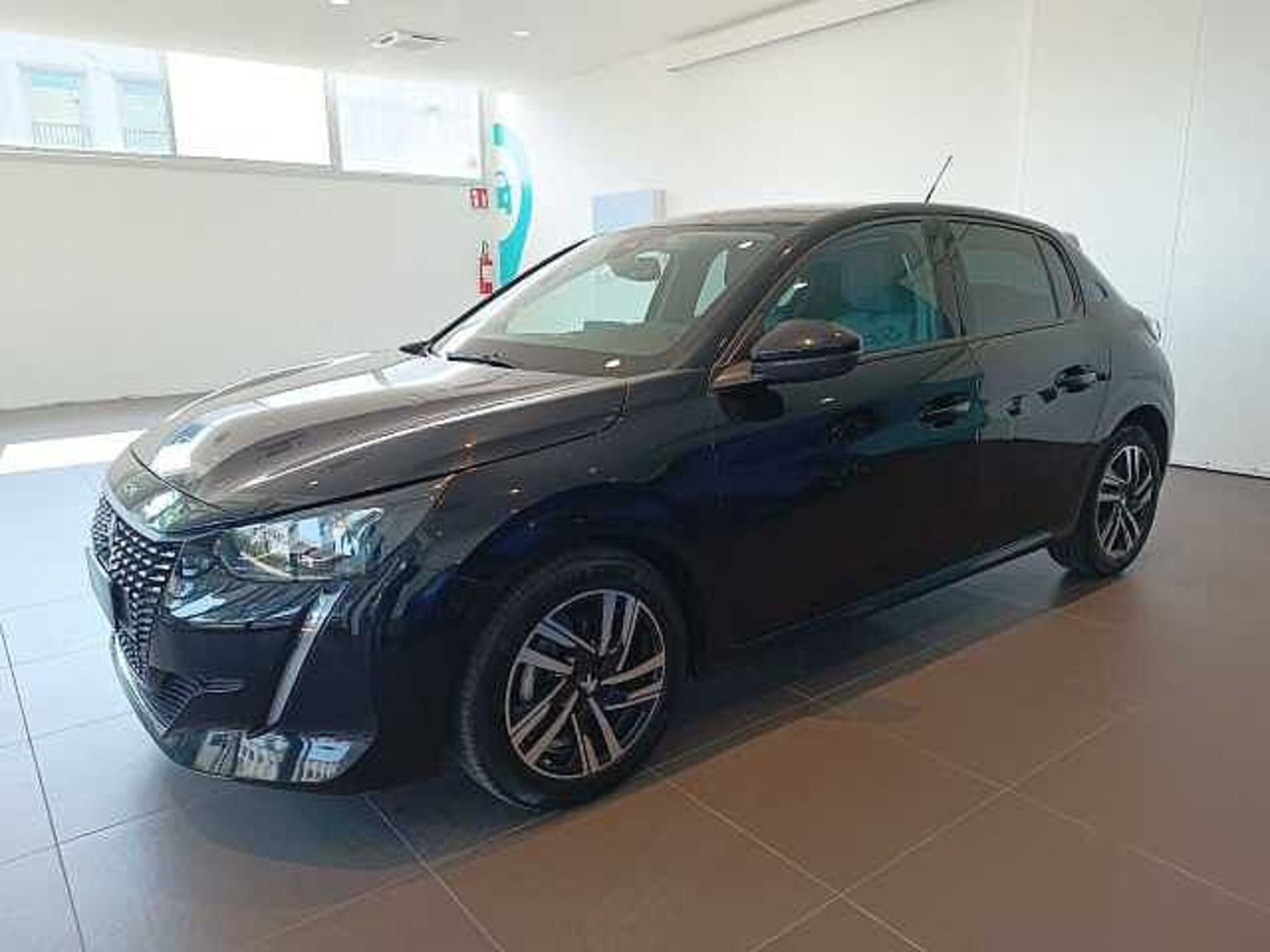 Peugeot 208 BlueHDi 100 Stop&amp;Start 5 porte Allure Pack  del 2023 usata a Forli&#039;