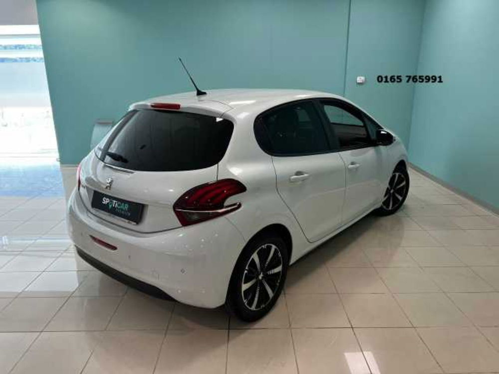 Peugeot 208 usata a Aosta (5)