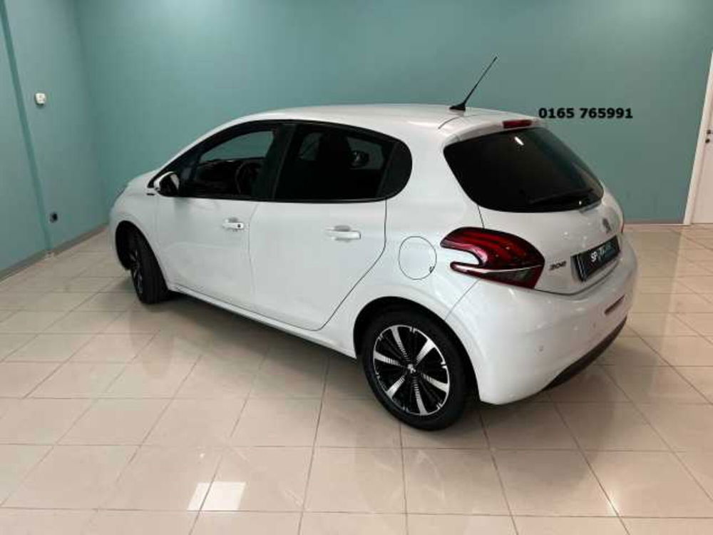 Peugeot 208 usata a Aosta (6)