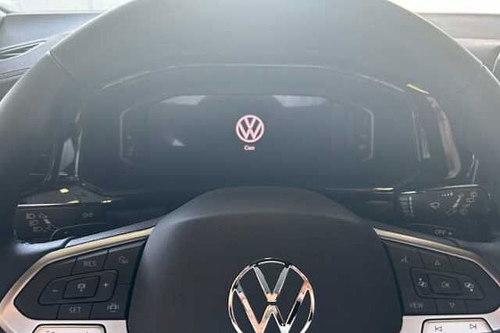 Volkswagen T-Roc nuova a Rovigo (9)