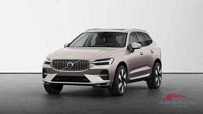 Volvo XC60 T6 Recharge AWD Plug-in Hybrid automatico Plus Bright nuova a Corciano