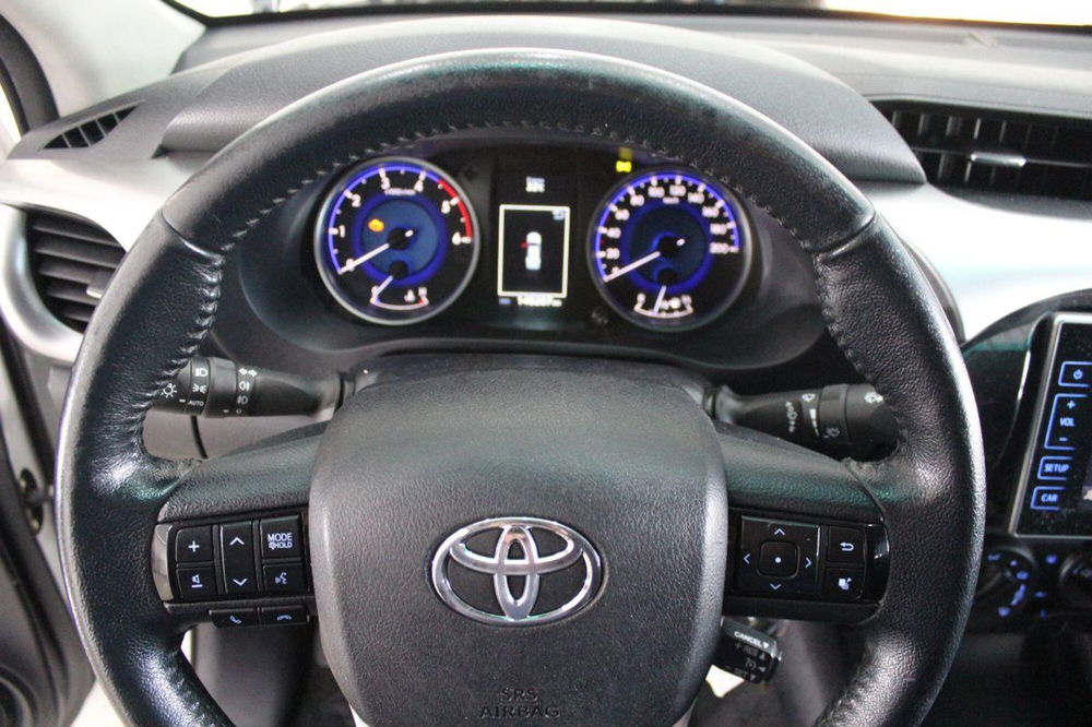 Toyota Hilux usata a Potenza (10)