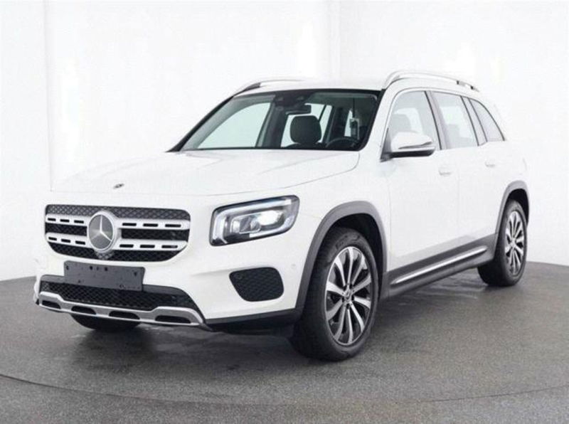 Mercedes-Benz GLB 180 Automatic Sport del 2023 usata a Magenta