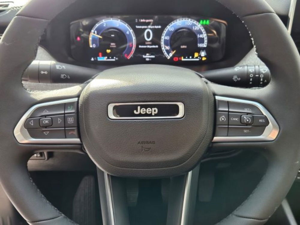 Jeep Compass nuova a Napoli (14)