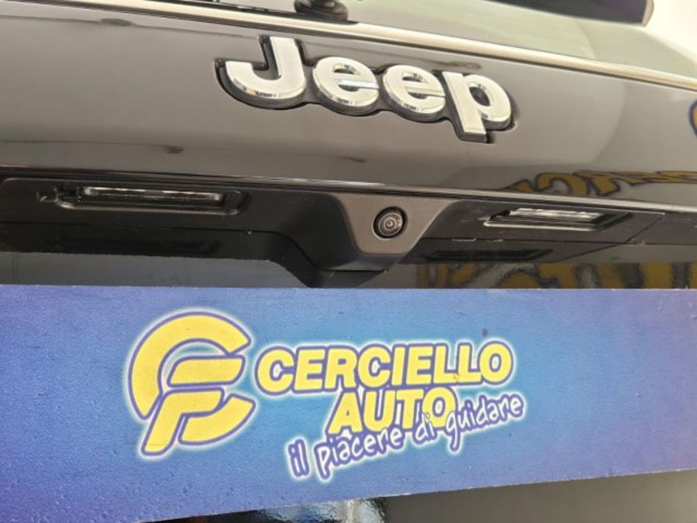 Jeep Compass nuova a Napoli (18)