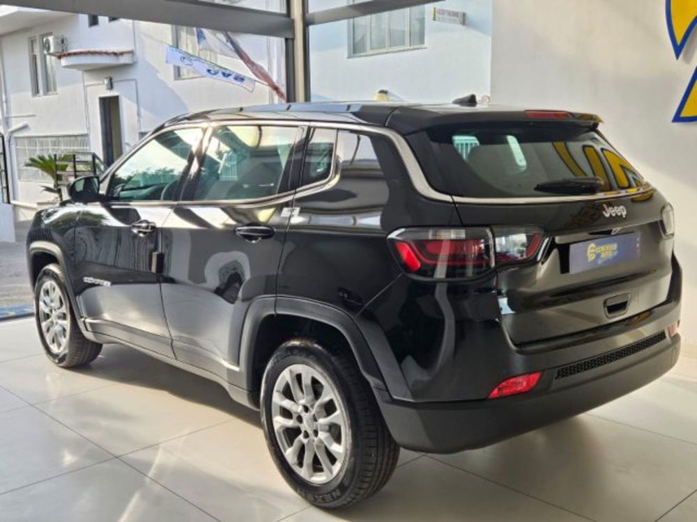 Jeep Compass nuova a Napoli (8)