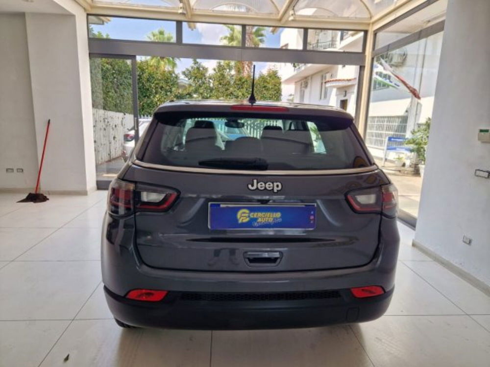 Jeep Compass nuova a Napoli (5)