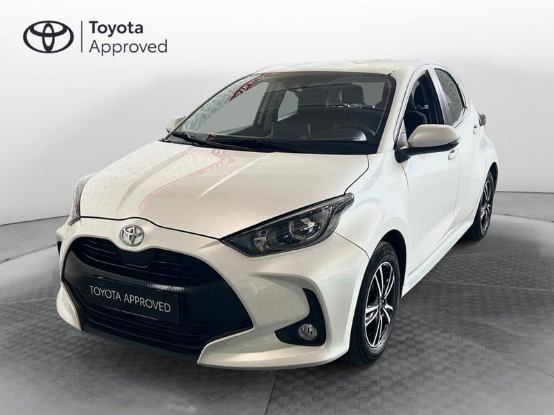 Toyota Yaris 1.0 5 porte Active  del 2022 usata a Prato